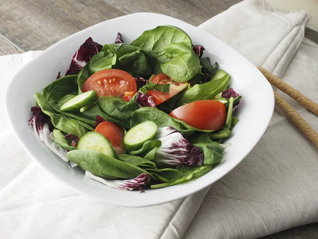 Healthy Greens, Happy You: Guarding Against Germs in Your Salad