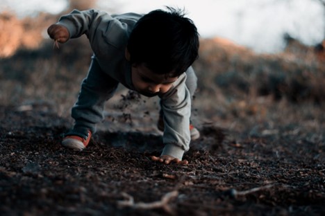 The Immunity Connection: How Dirt Play Shapes Kids’ Health
