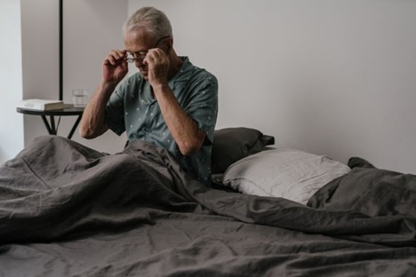 Deciphering the Relationship: Irregular Sleep and Heart Health in Seniors