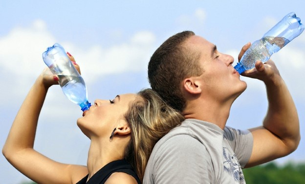 Balancing Hydration: Avoiding the Dangers of Overhydration and Electrolyte Loss