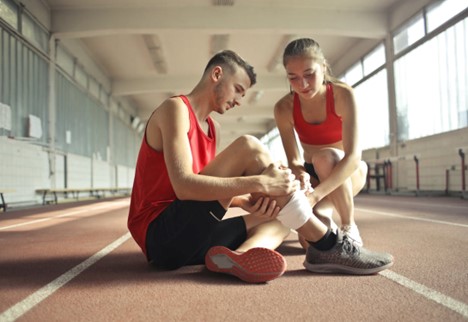 Don’t Ignore the Pain: A Guide to Sports Injury Care and Recovery