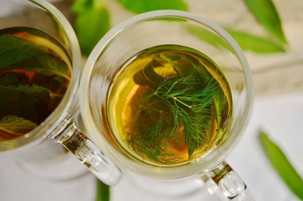 Black vs. Herbal Tea: Which One Packs More Health Benefits?